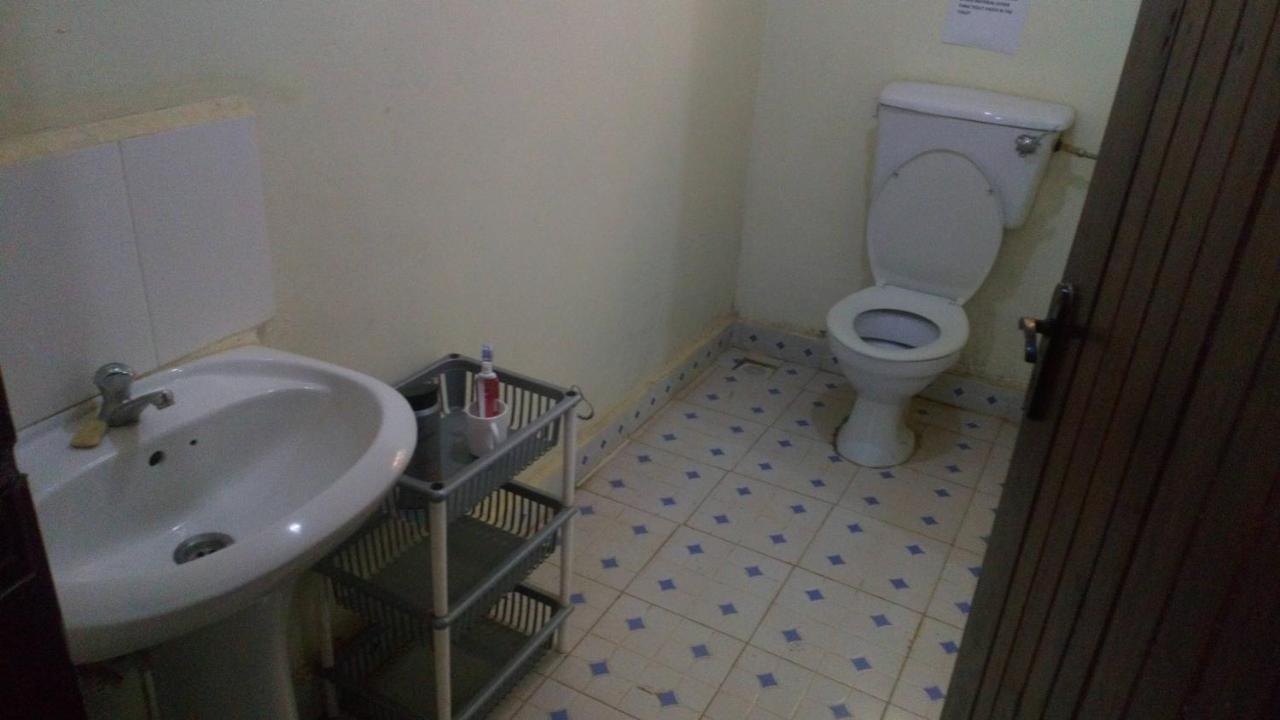Fort Portal Knowledge For Change House酒店 外观 照片